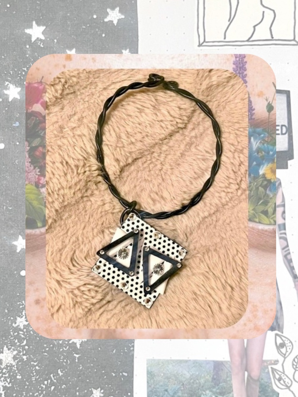 🆕 🎉 jeff lieb • black & white geometric abstract print triangle choker necklace